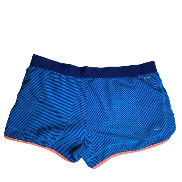 ADIDAS Women's Climalite Shorts Size XL - Picture 2 of 12